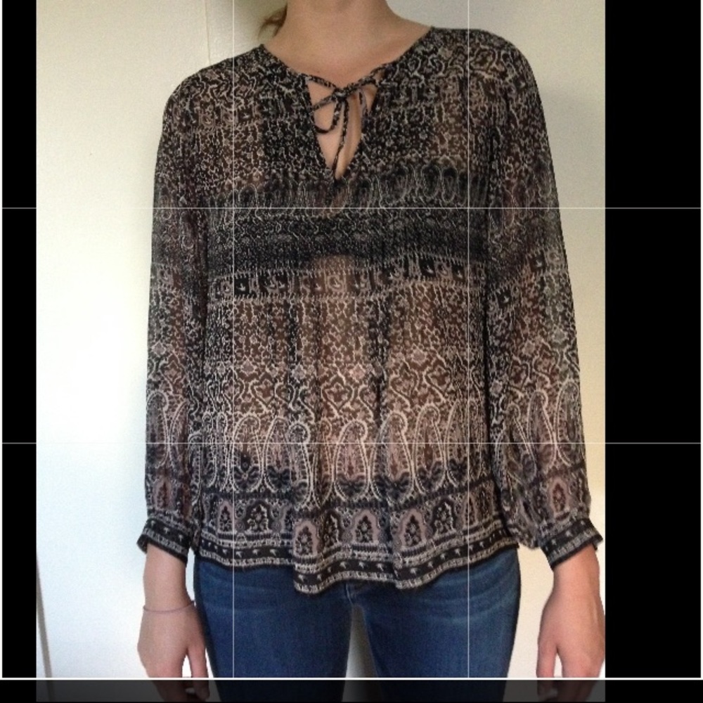 NWOT Beautiful Silk Paisley printed Blouse